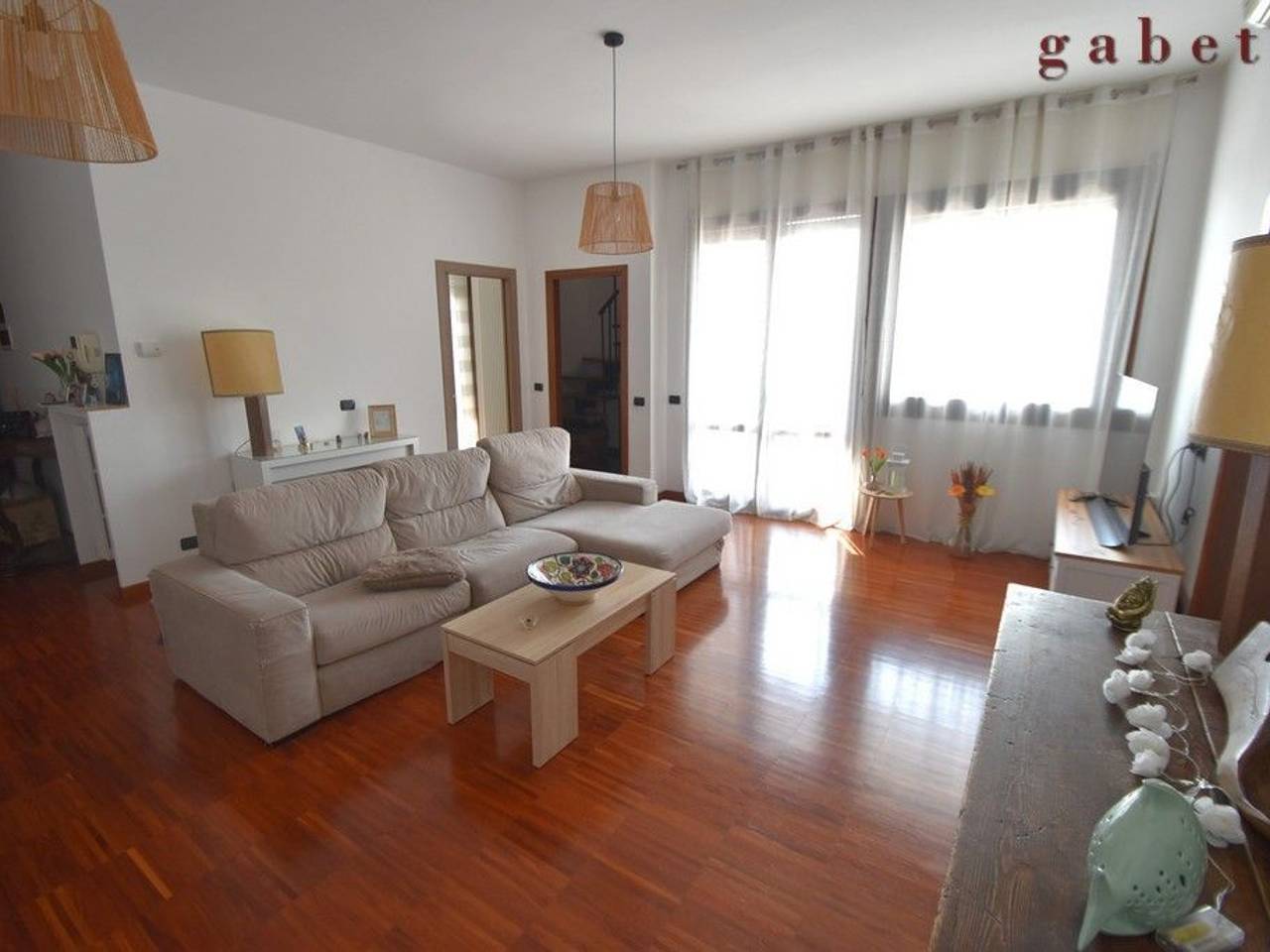 appartamento in vendita a Bareggio