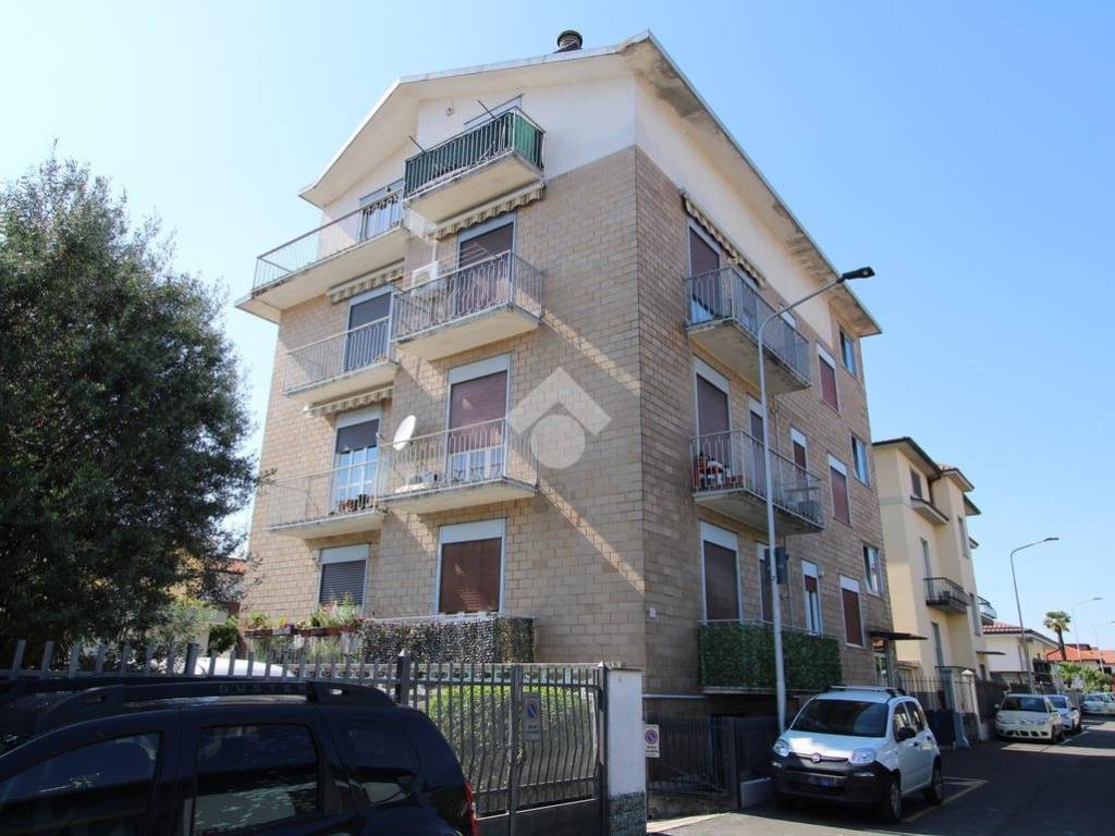 appartamento in vendita a Bareggio