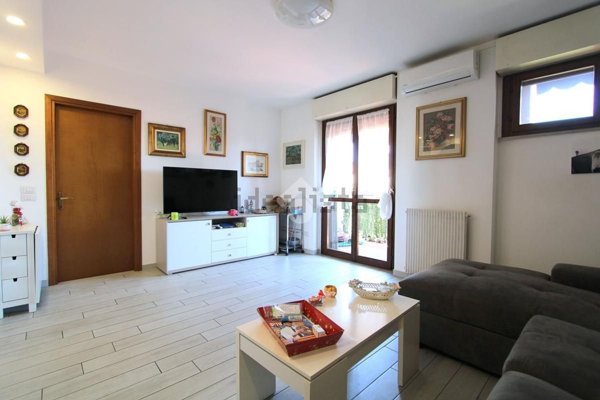 appartamento in vendita a Bareggio