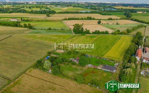 terreno agricolo in vendita a Bareggio