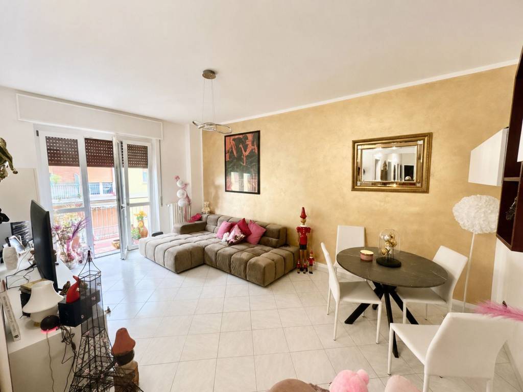 appartamento in vendita a Bareggio