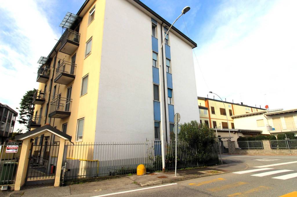 box auto in vendita a Bareggio