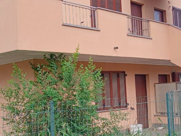 casa indipendente in vendita a Bareggio