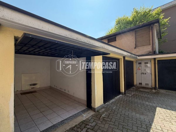 box auto in vendita a Bareggio