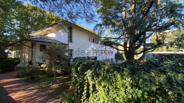 pentavano in vendita a Basiano