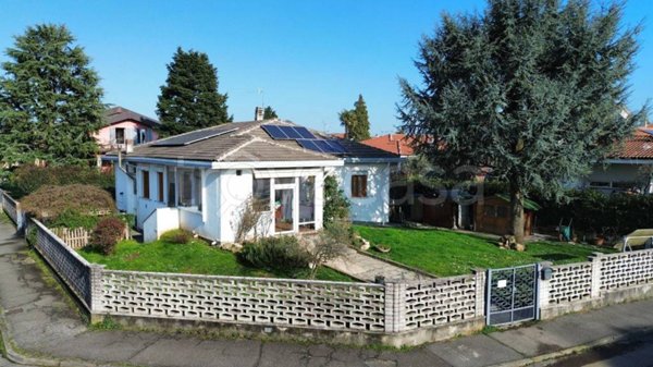 casa indipendente in vendita a Basiano