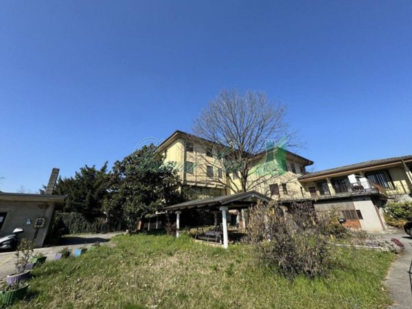 casa indipendente in vendita a Basiano