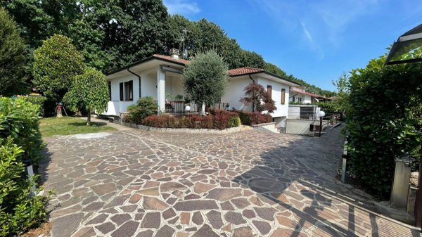 casa indipendente in vendita a Basiano