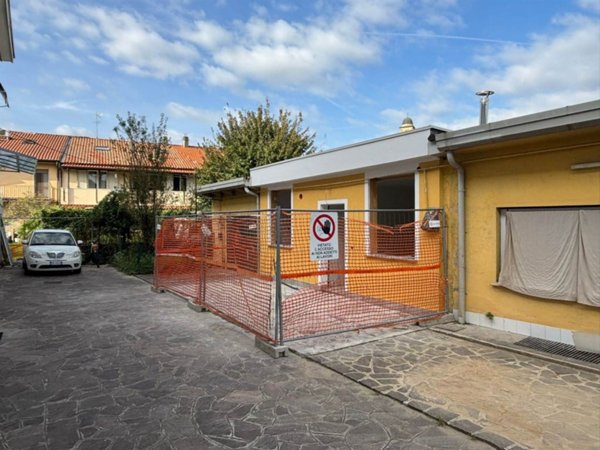 casa indipendente in vendita a Basiano