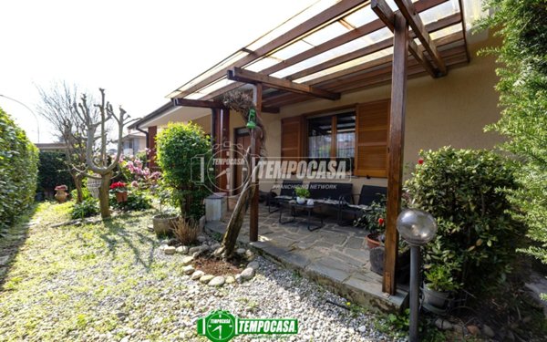 casa indipendente in vendita a Basiano