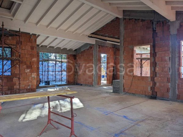 casa indipendente in vendita a Basiano