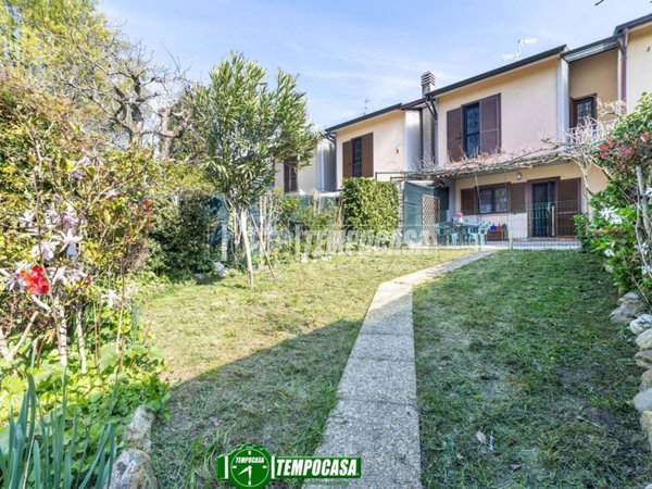 casa indipendente in vendita a Basiano