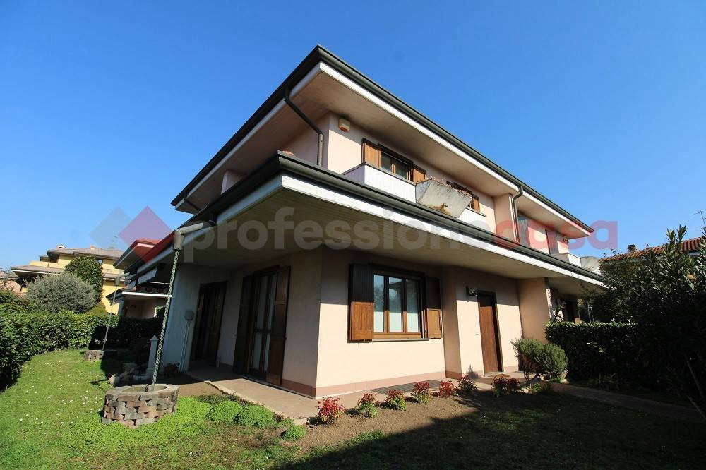 casa indipendente in vendita a Basiano