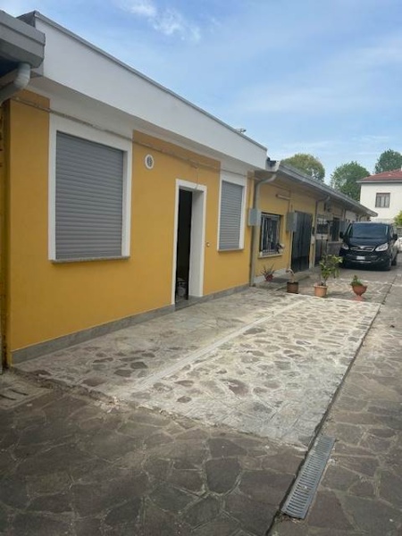 casa indipendente in vendita a Basiano