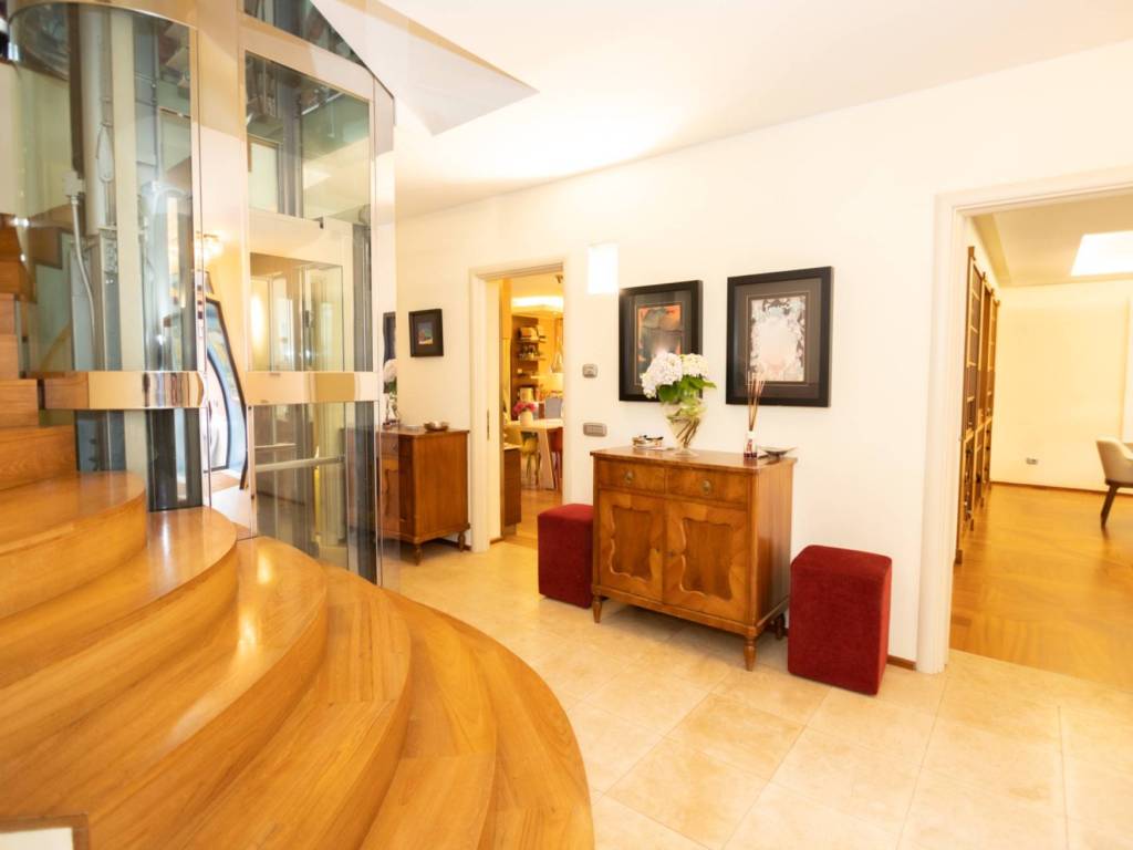 casa indipendente in vendita a Basiglio