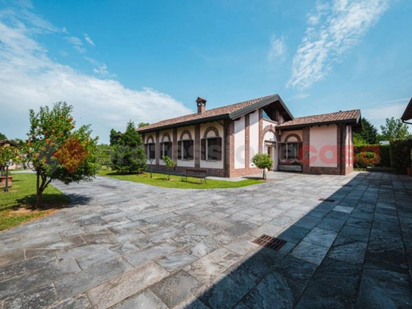 casa indipendente in vendita a Basiglio in zona Cascina Vione