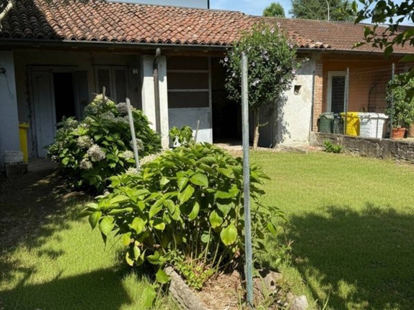 casa indipendente in vendita a Basiglio