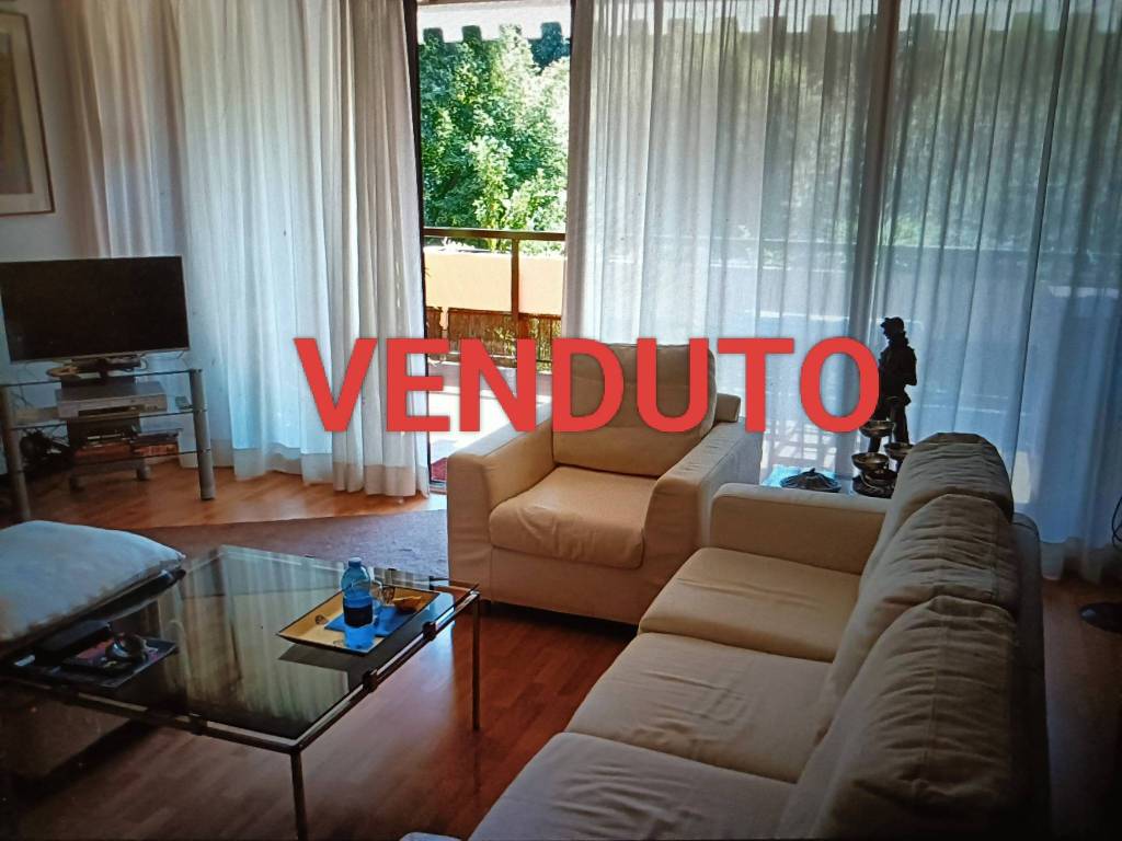 appartamento in vendita a Basiglio