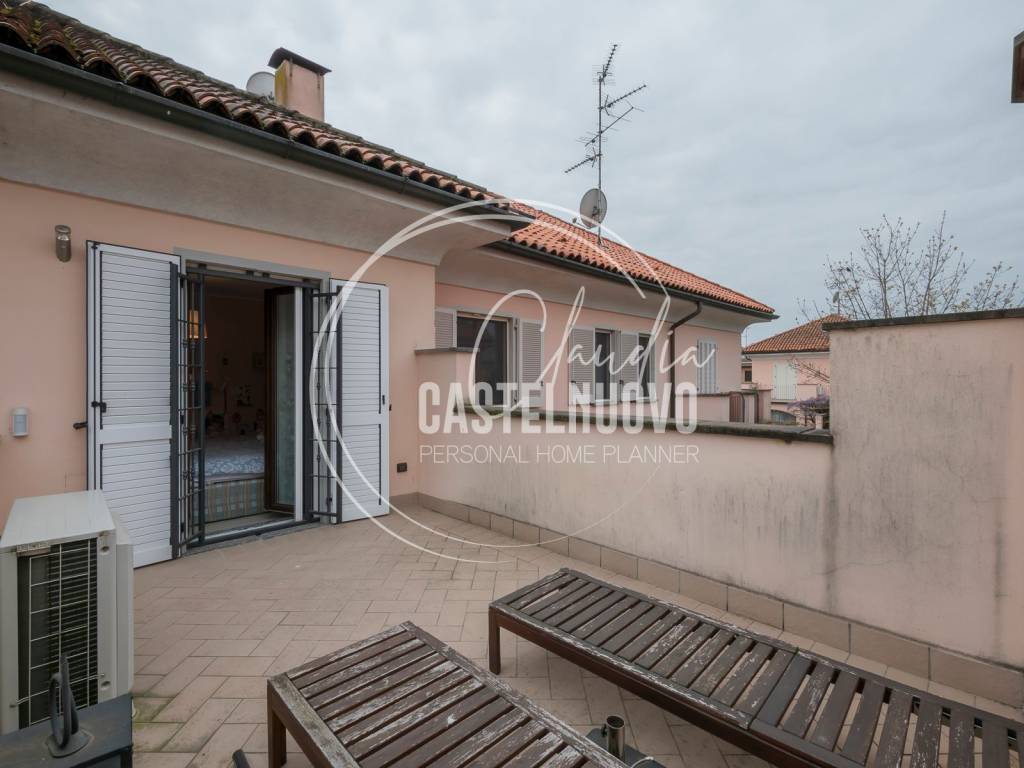 casa indipendente in vendita a Basiglio