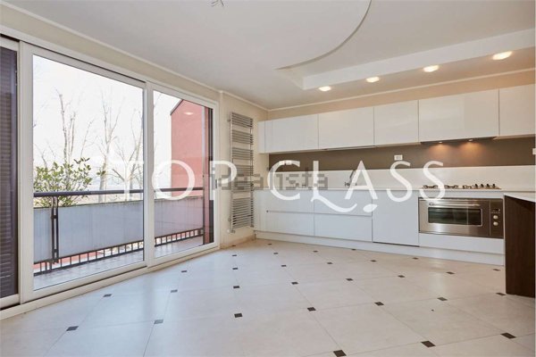 casa indipendente in vendita a Basiglio