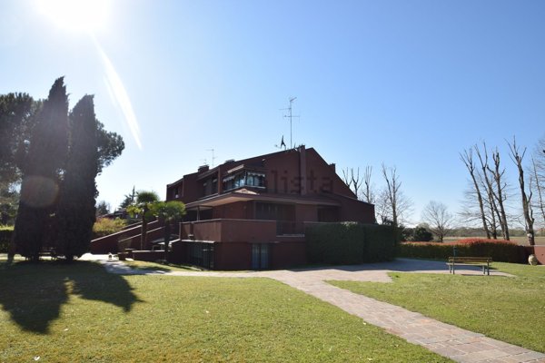 casa indipendente in vendita a Basiglio