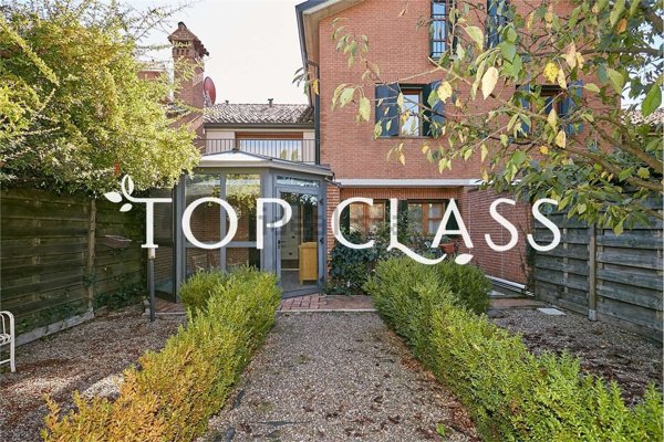 casa indipendente in vendita a Basiglio