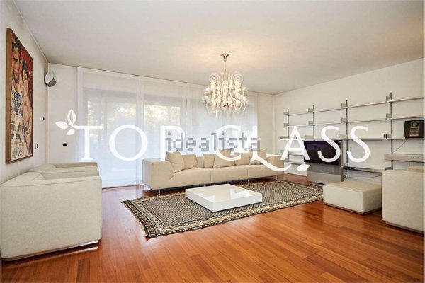 casa indipendente in vendita a Basiglio