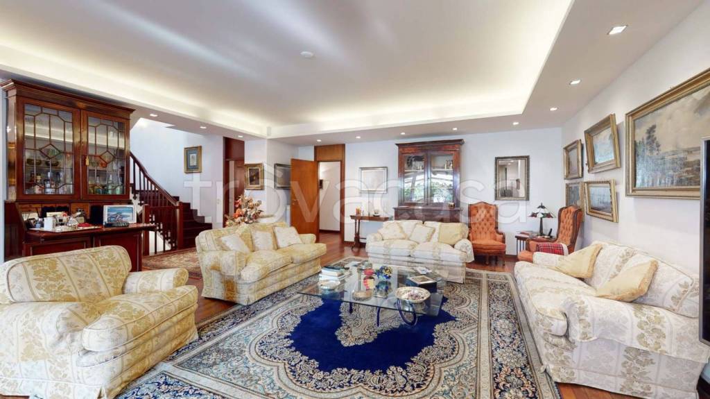 casa indipendente in vendita a Basiglio in zona Cascina Vione