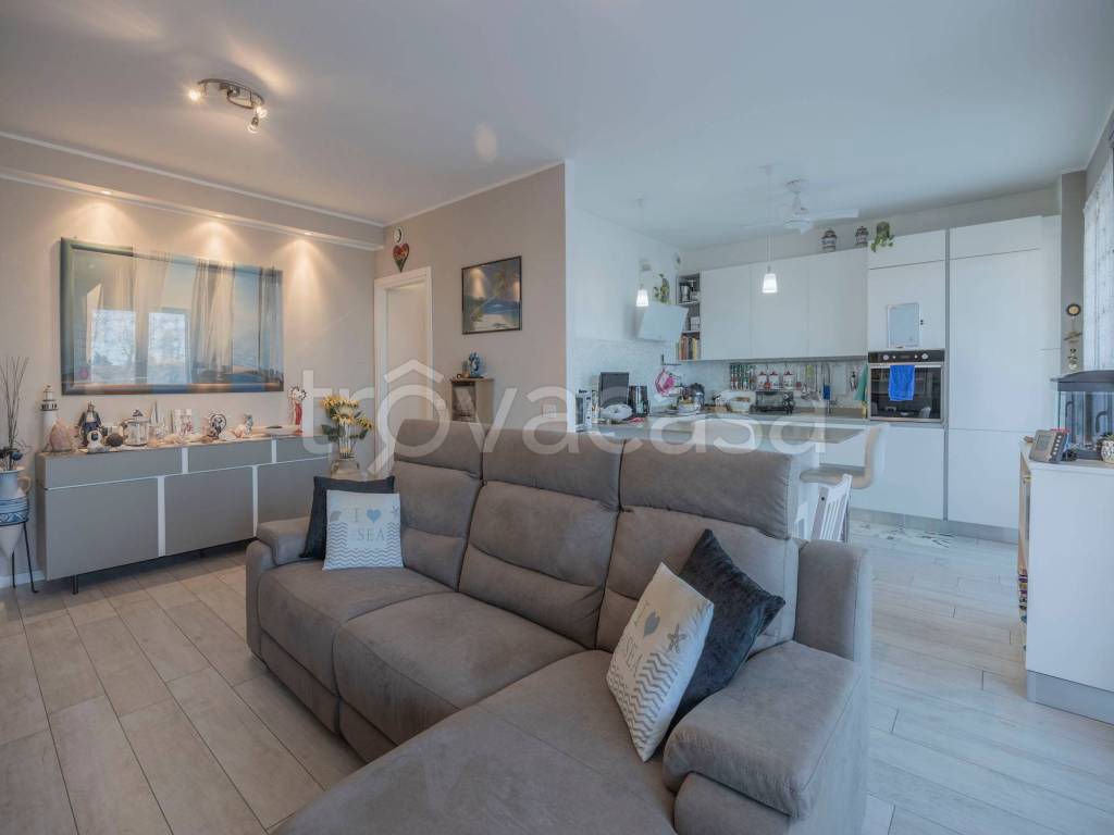 appartamento in vendita a Basiglio