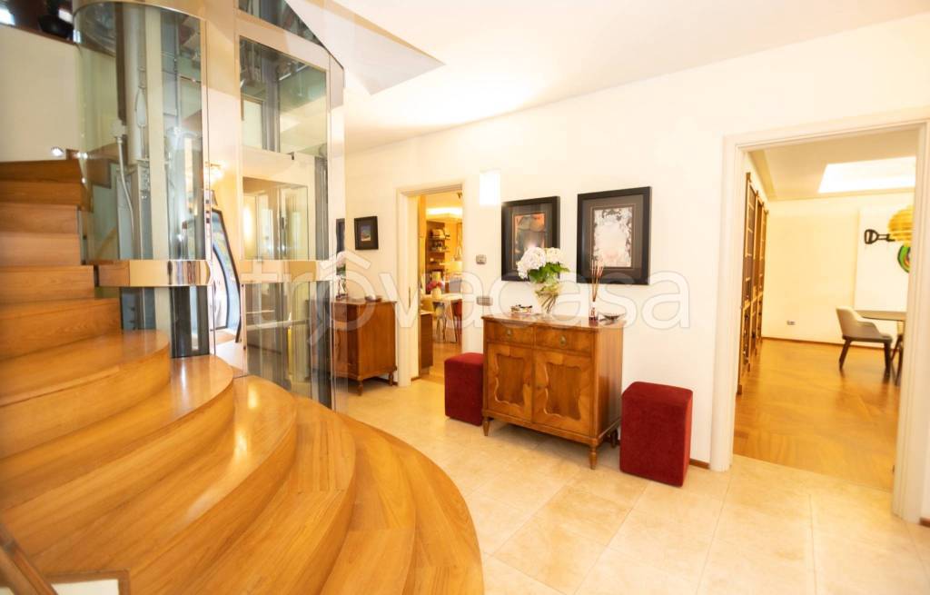 casa indipendente in vendita a Basiglio