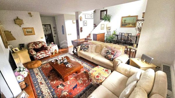 casa indipendente in vendita a Basiglio in zona Cascina Vione
