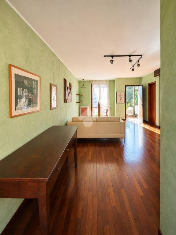 casa indipendente in vendita a Basiglio in zona Cascina Vione