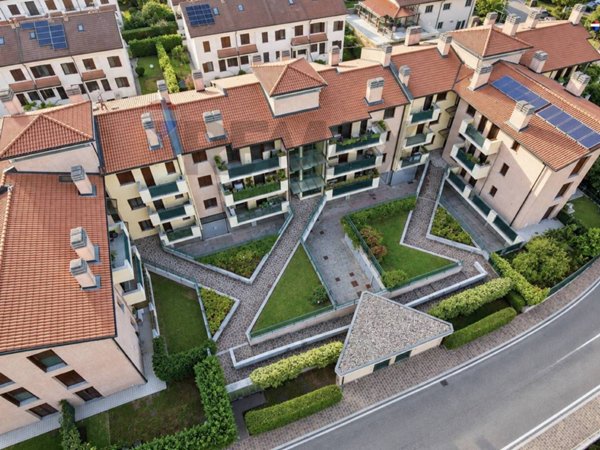 appartamento in vendita a Basiglio in zona Cascina Vione