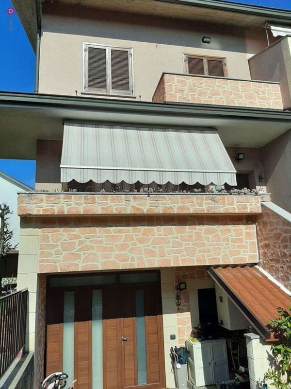 casa indipendente in vendita a Bellinzago Lombardo