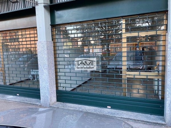 locale commerciale in vendita a Bellinzago Lombardo