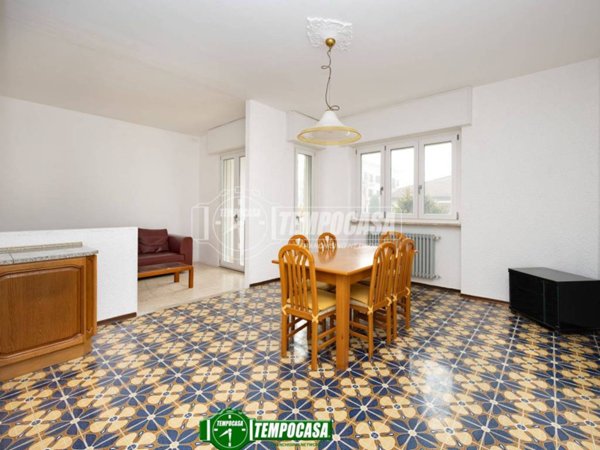 appartamento in vendita a Bellinzago Lombardo