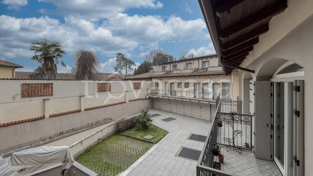 appartamento in vendita a Bellinzago Lombardo in zona Villa Fornaci