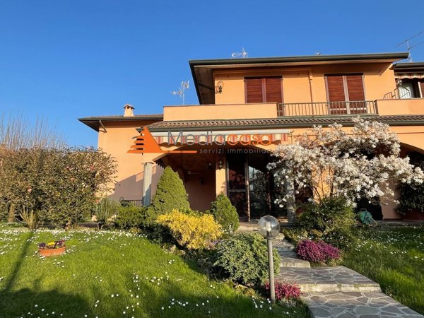 appartamento in vendita a Bellinzago Lombardo