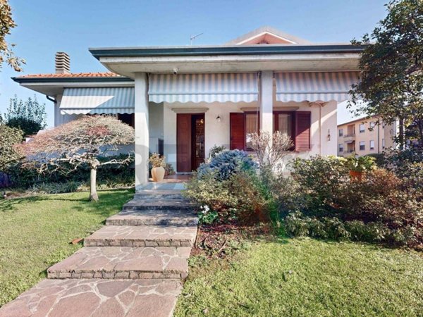casa indipendente in vendita a Bellinzago Lombardo