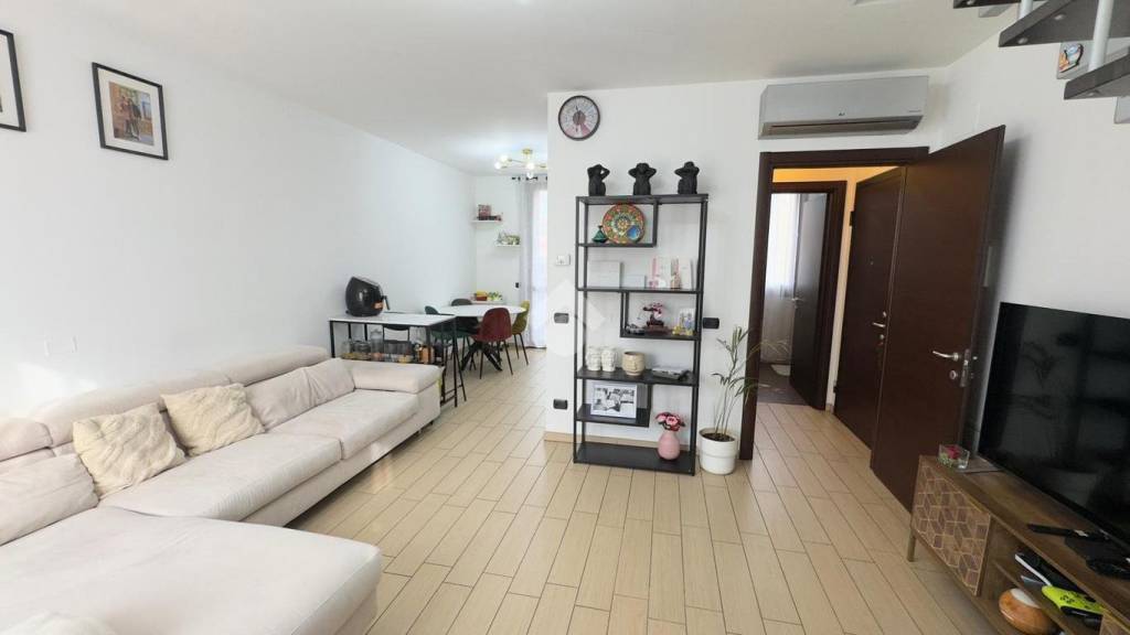 appartamento in vendita a Bellinzago Lombardo in zona Villa Fornaci