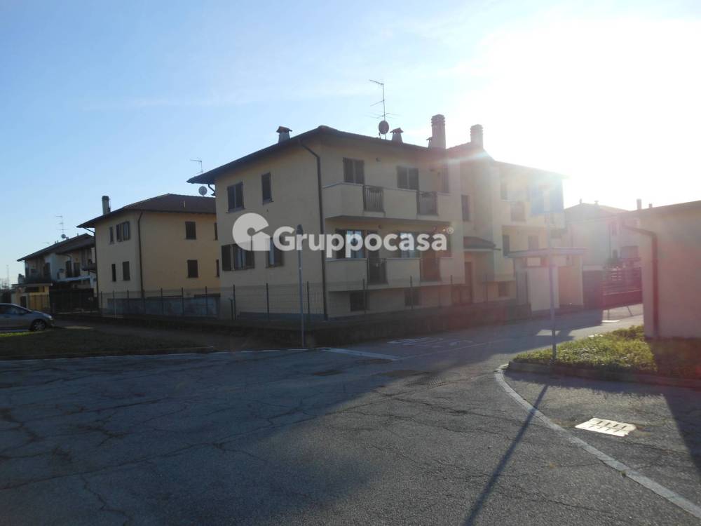 appartamento in vendita a Bernate Ticino in zona Casate Ticino