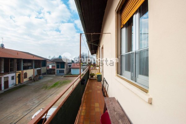 appartamento in vendita a Bernate Ticino in zona Casate Ticino