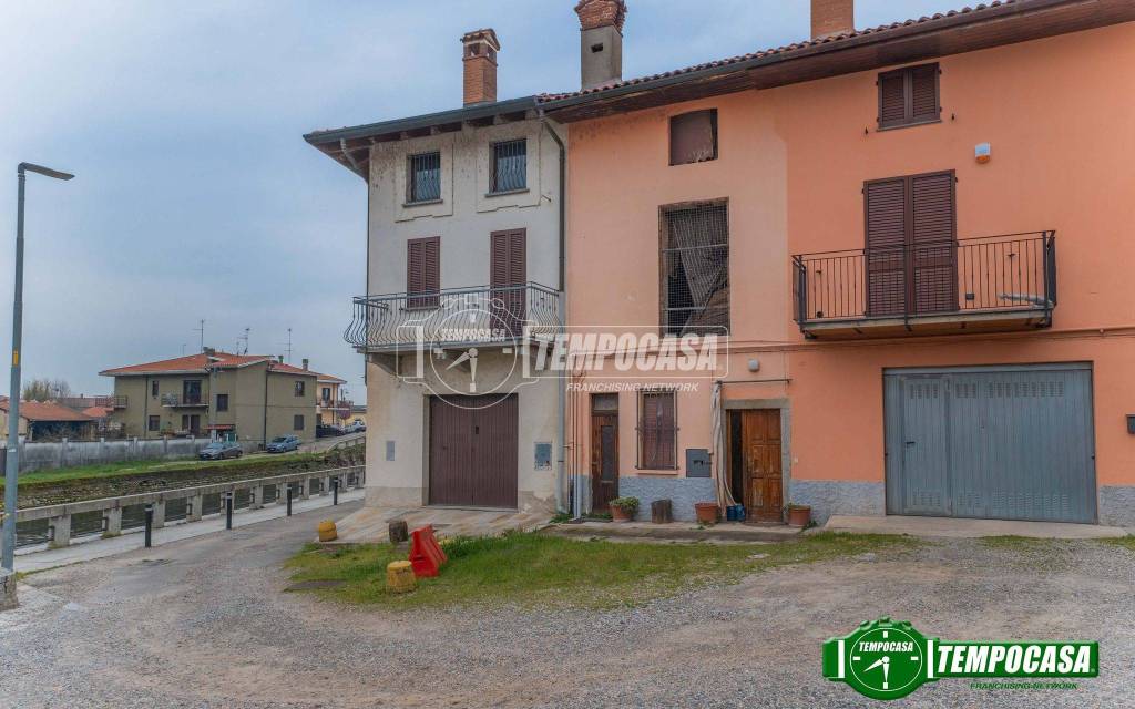 appartamento in vendita a Bernate Ticino