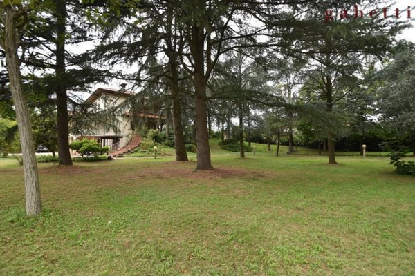 casa indipendente in vendita a Bernate Ticino
