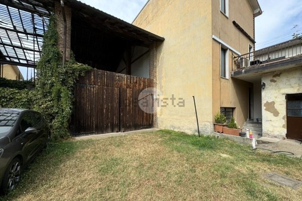 appartamento in vendita a Bernate Ticino