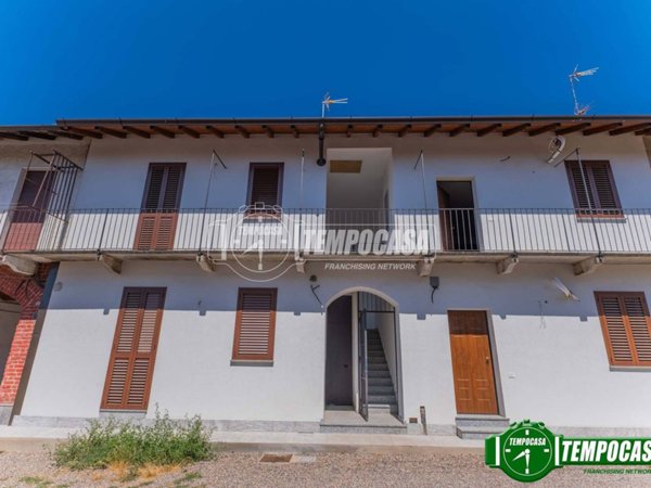 appartamento in vendita a Bernate Ticino in zona Casate Ticino
