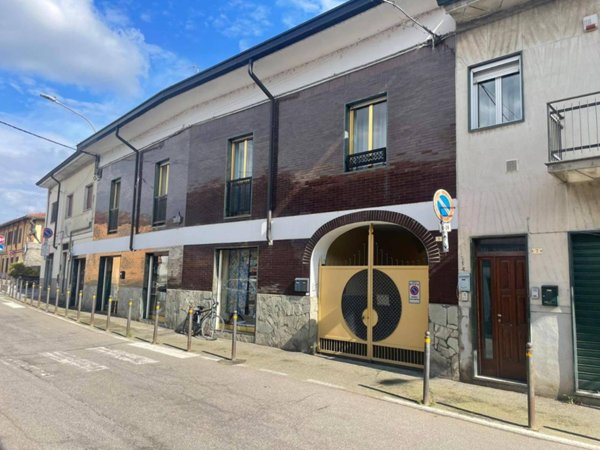 appartamento in vendita a Besate