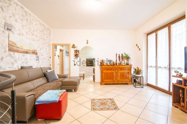 appartamento in vendita a Besate