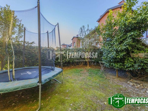 appartamento in vendita a Besate