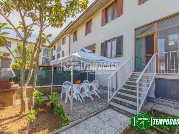 casa indipendente in vendita a Besate